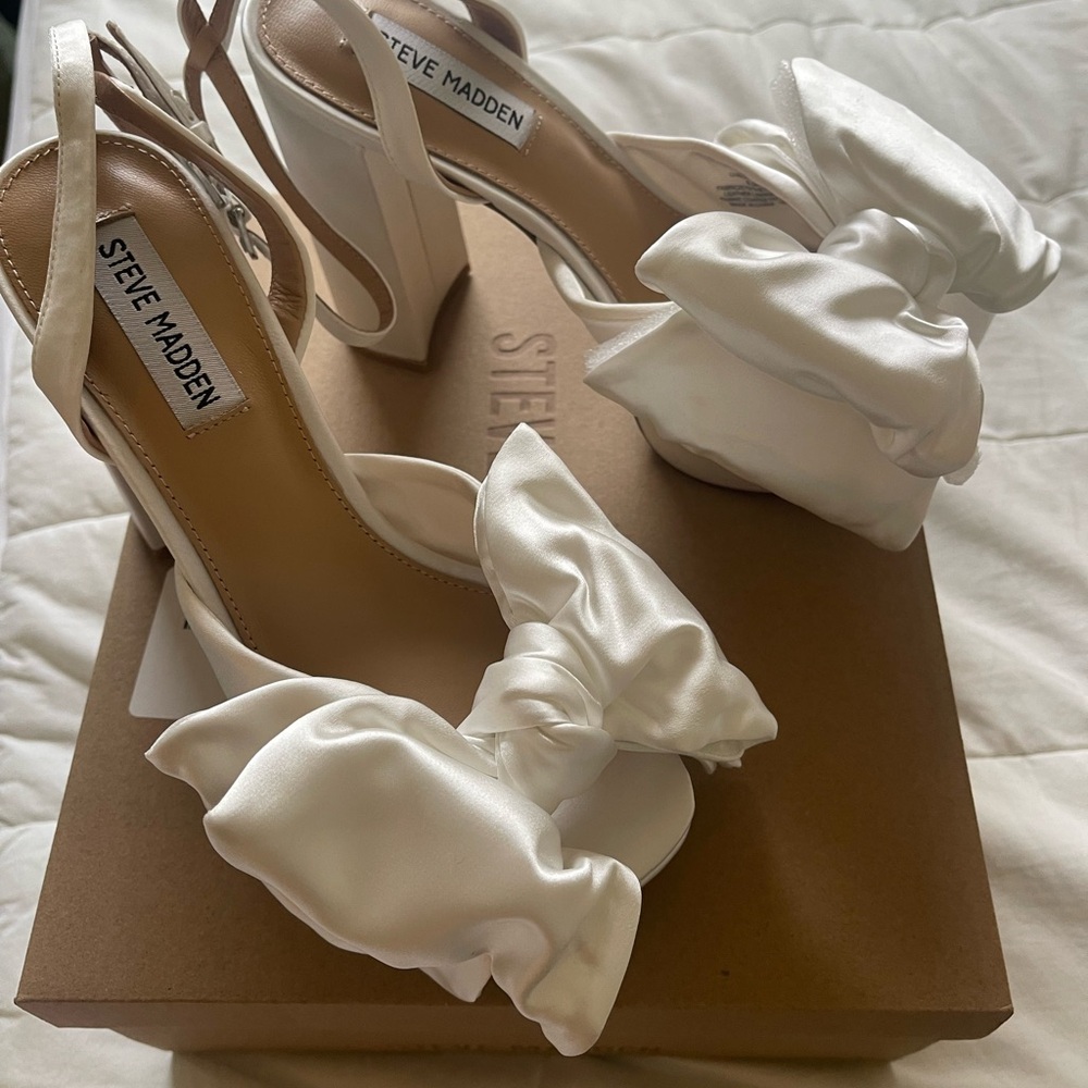 Steve Madden Women's White Satin Heels
